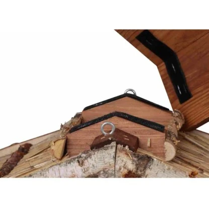 Siena Garden Vogelhaus Birke Braun Und Rot 40 Cm X 24 Cm X 20 Cm FSC® 6 Siena Garden Vogelhaus Birke Braun Und Rot 40 Cm X 24 Cm X 20 Cm FSC® – Bild 4